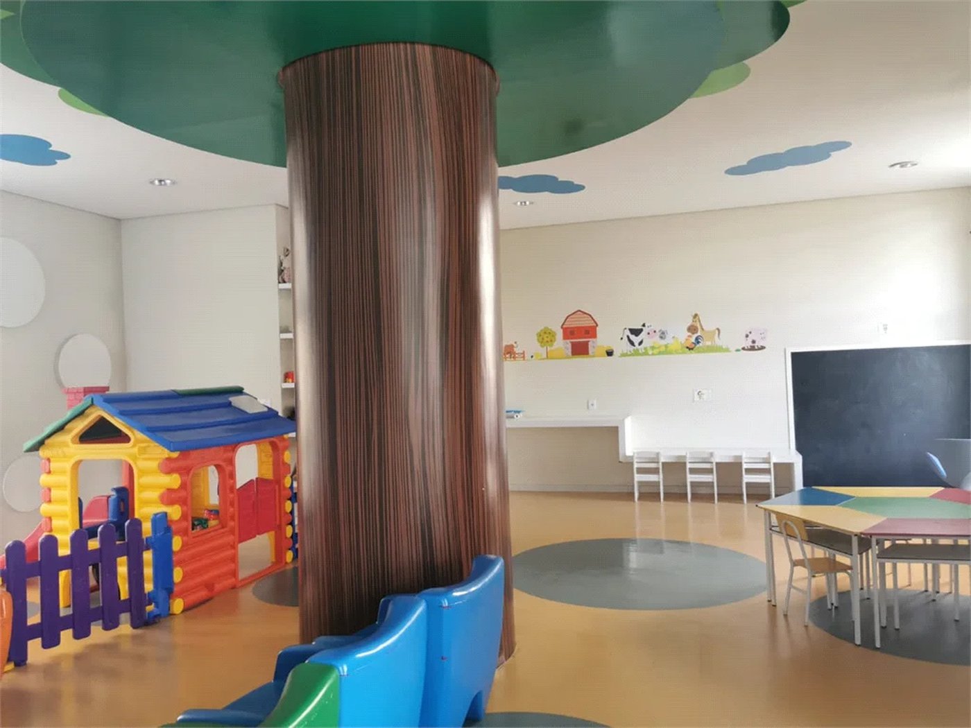 Apartamento à venda com 3 suítes em Jardim Monte Kemel, São Paulo, SP