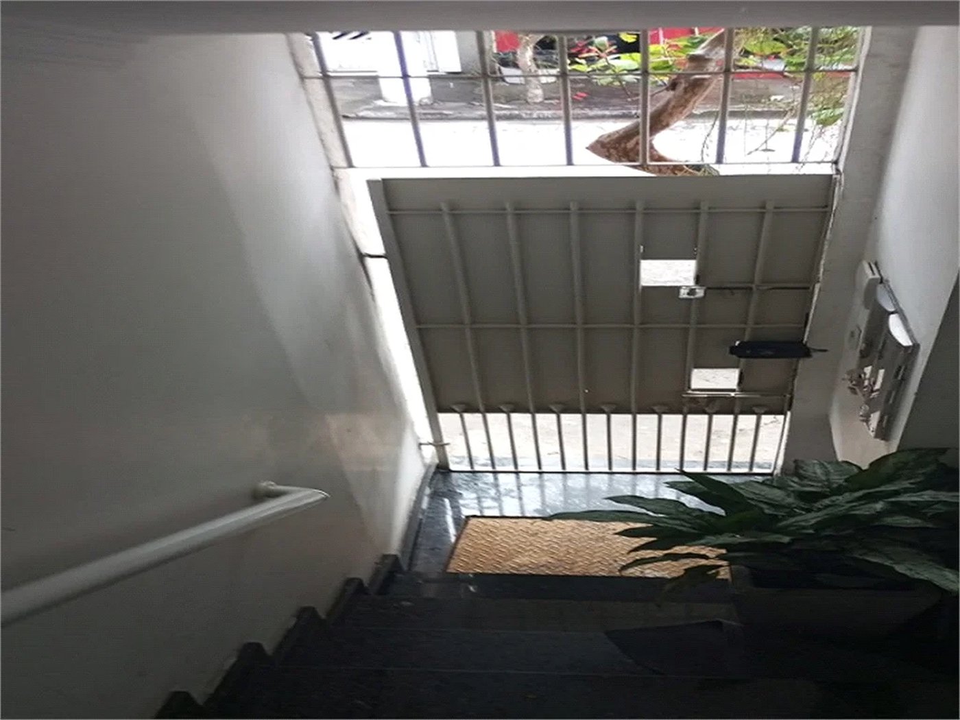 Casa à venda com 3 quartos, sendo 1 suíte,  em Lapa de Baixo, São Paulo, SP