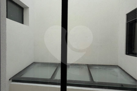 Sobrado à venda com 3 quartos, sendo 1 suíte, em Sítio da Figueira, São Paulo, SP