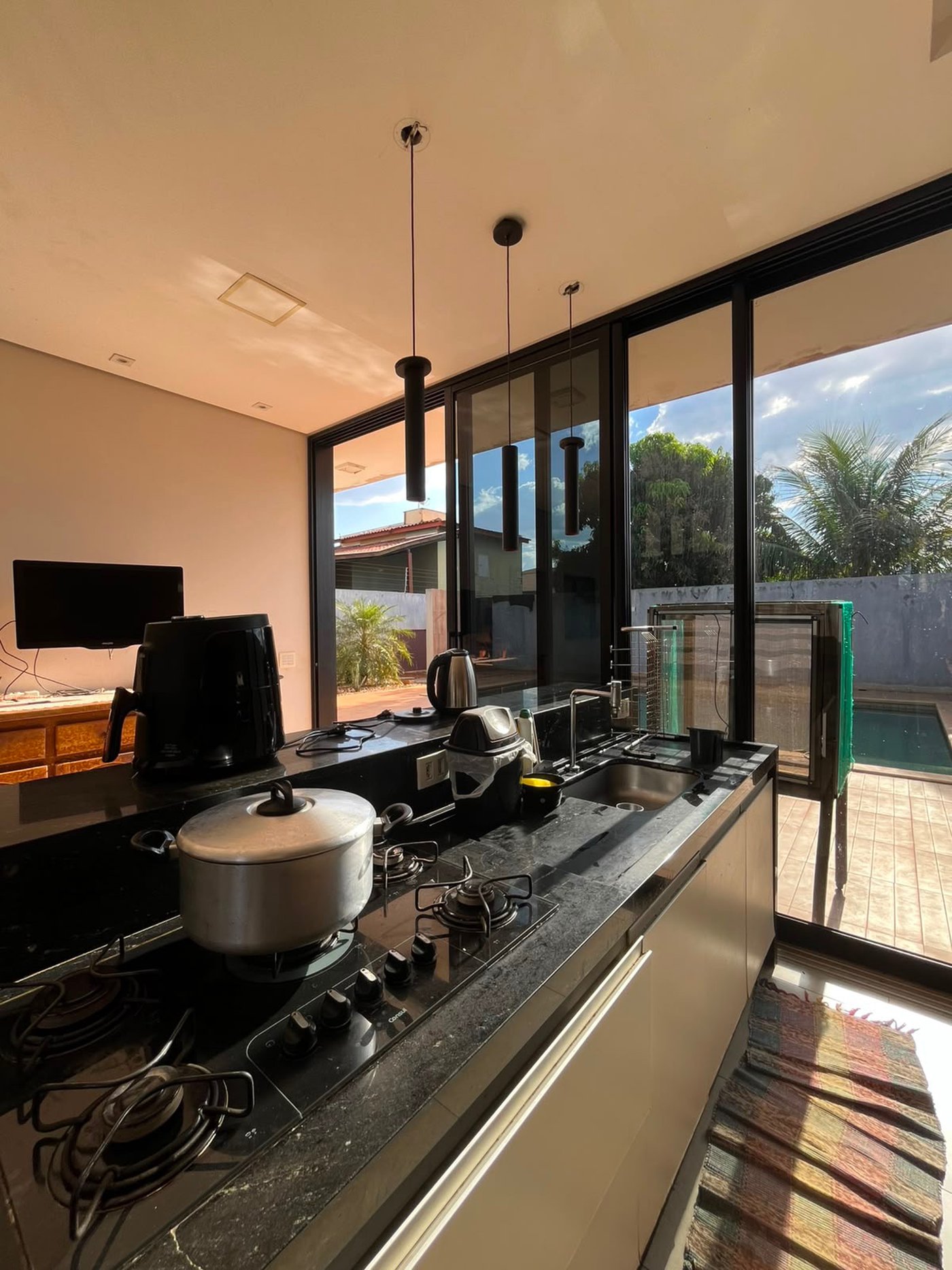 Casa à venda ou para alugar com 4 quartos, sendo 2 suítes,  em Santa Terezinha, Três Lagoas, MS