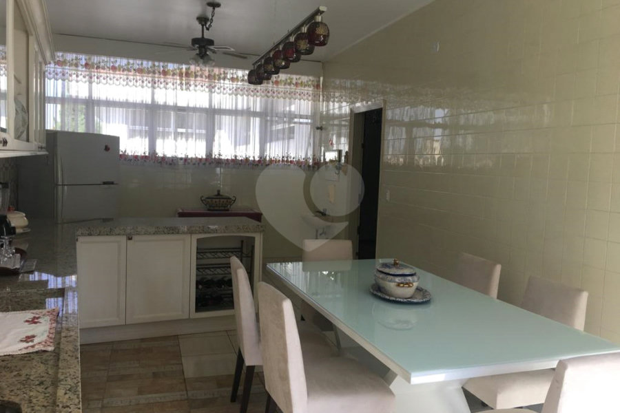 Sobrado à venda com 3 quartos, sendo 1 suíte, em Jardim São Paulo(zona Norte), São Paulo, SP