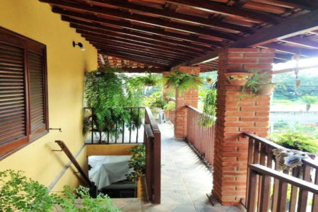 Casa à venda com 4 quartos em Capela, Vinhedo, SP