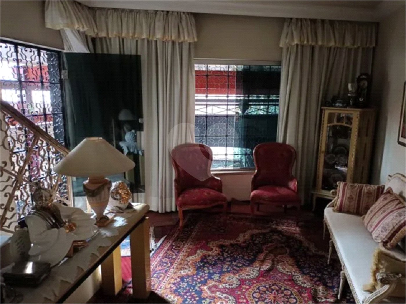 Casa à venda com 4 quartos, sendo 3 suítes, em Cambuci, São Paulo, SP