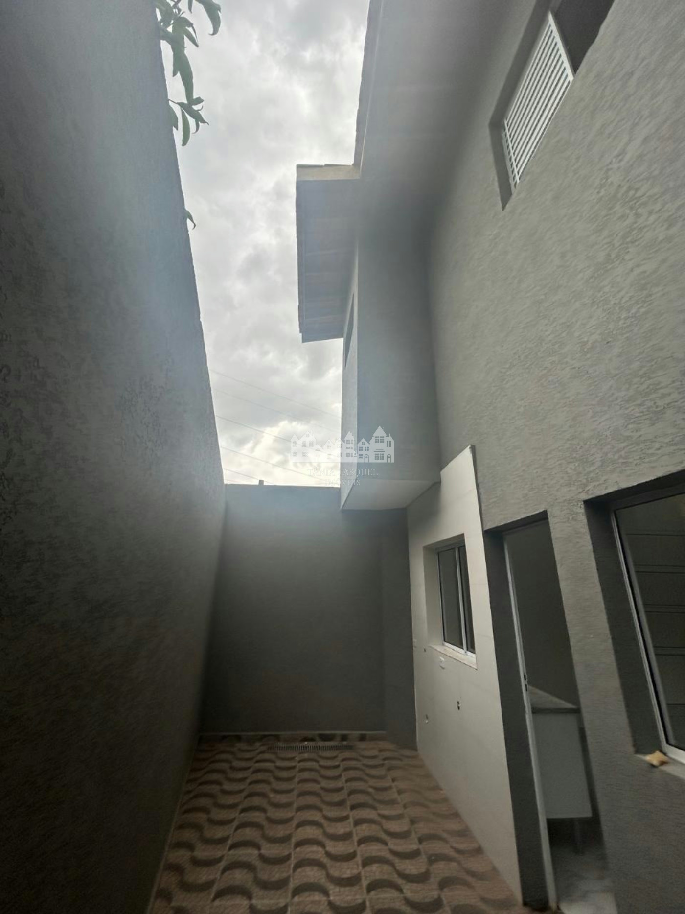 Casa à venda com 2 quartos, sendo 1 suíte, em Parque Hortência, Bom Jesus dos Perdões, SP