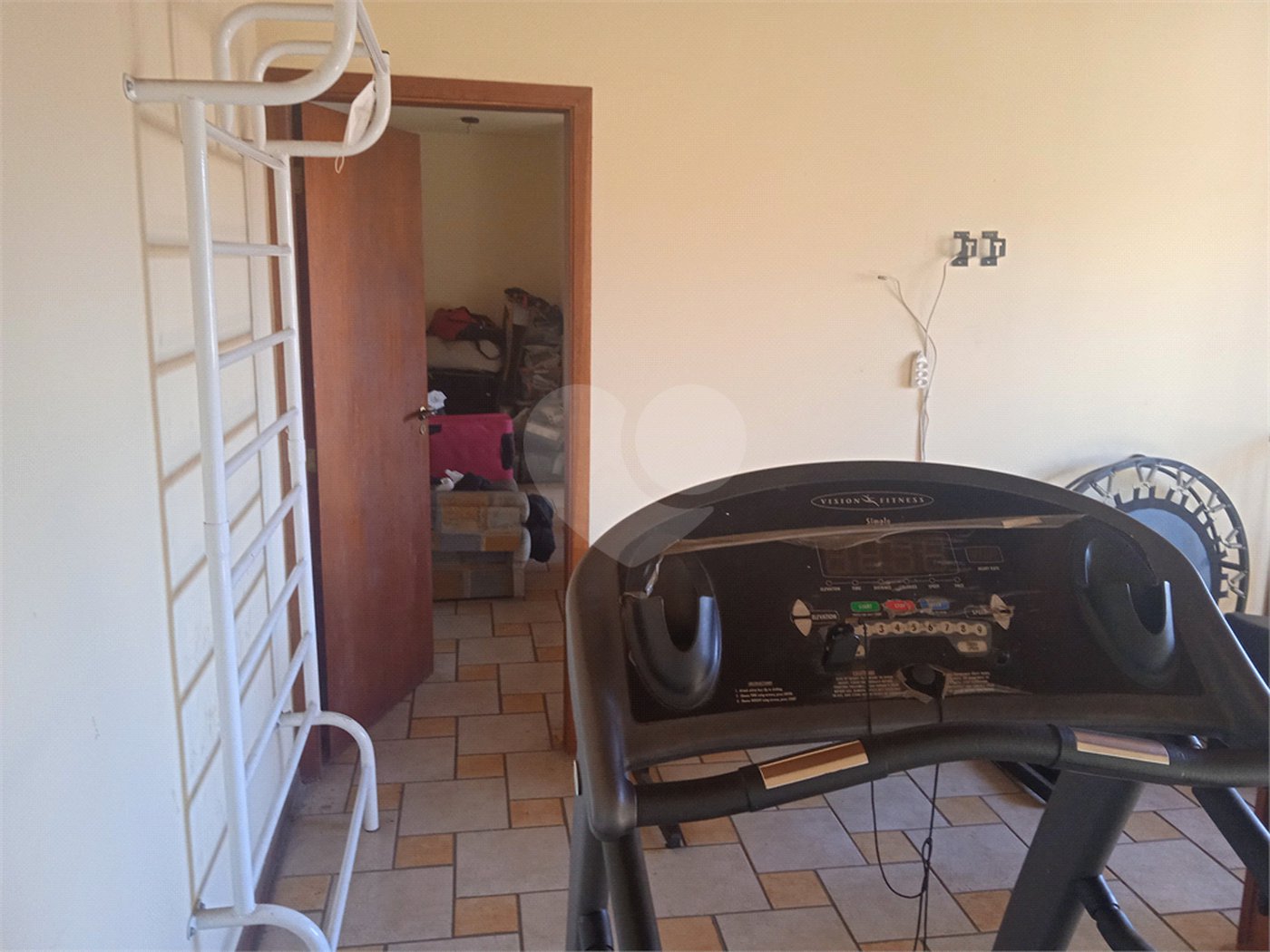 Casa à venda com 8 quartos, sendo 3 suítes, em Jardim Terceiro Centenário, Atibaia, SP