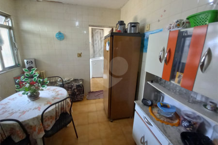 Casa à venda com 4 quartos em Campo Grande, Rio de Janeiro, RJ