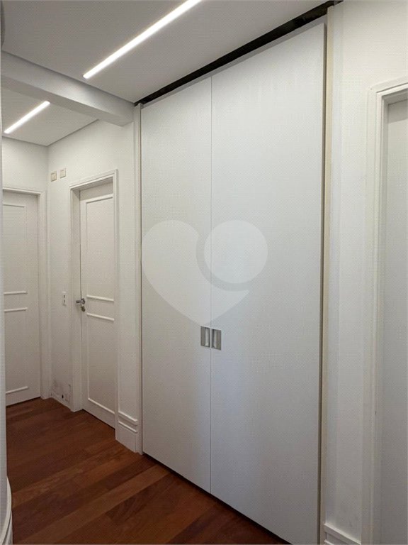 Apartamento à venda com 4 quartos, sendo 3 suítes, em Itaim Bibi, São Paulo, SP