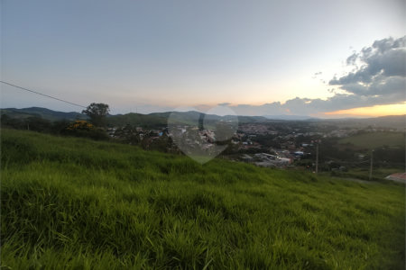 Terreno à venda no condomínio Paraíso da Montanha, Piracaia - SP