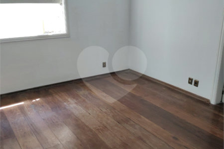 Casa à venda com 4 suítes no condomínio Estância Marambaia, Vinhedo - SP