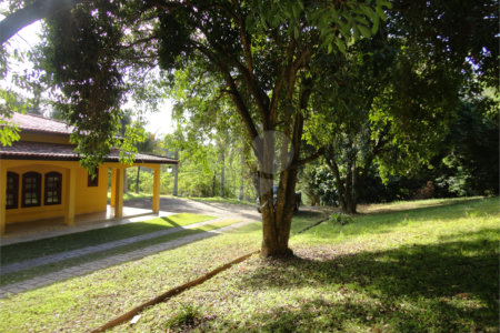 Chácara à venda com 4 suítes em Monte Alegre, Vinhedo, SP