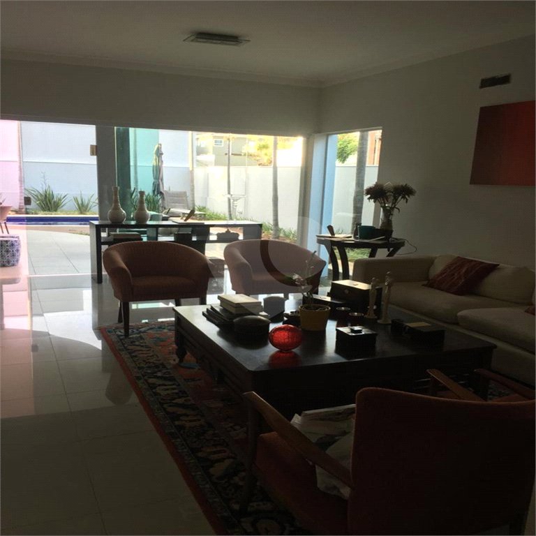 Casa à venda com 3 suítes no condomínio Jardim Vila Paradiso, Indaiatuba - SP