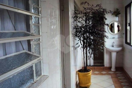 Sobrado à venda com 3 quartos, sendo 1 suíte,  em Vila Paulicéia, São Paulo, SP