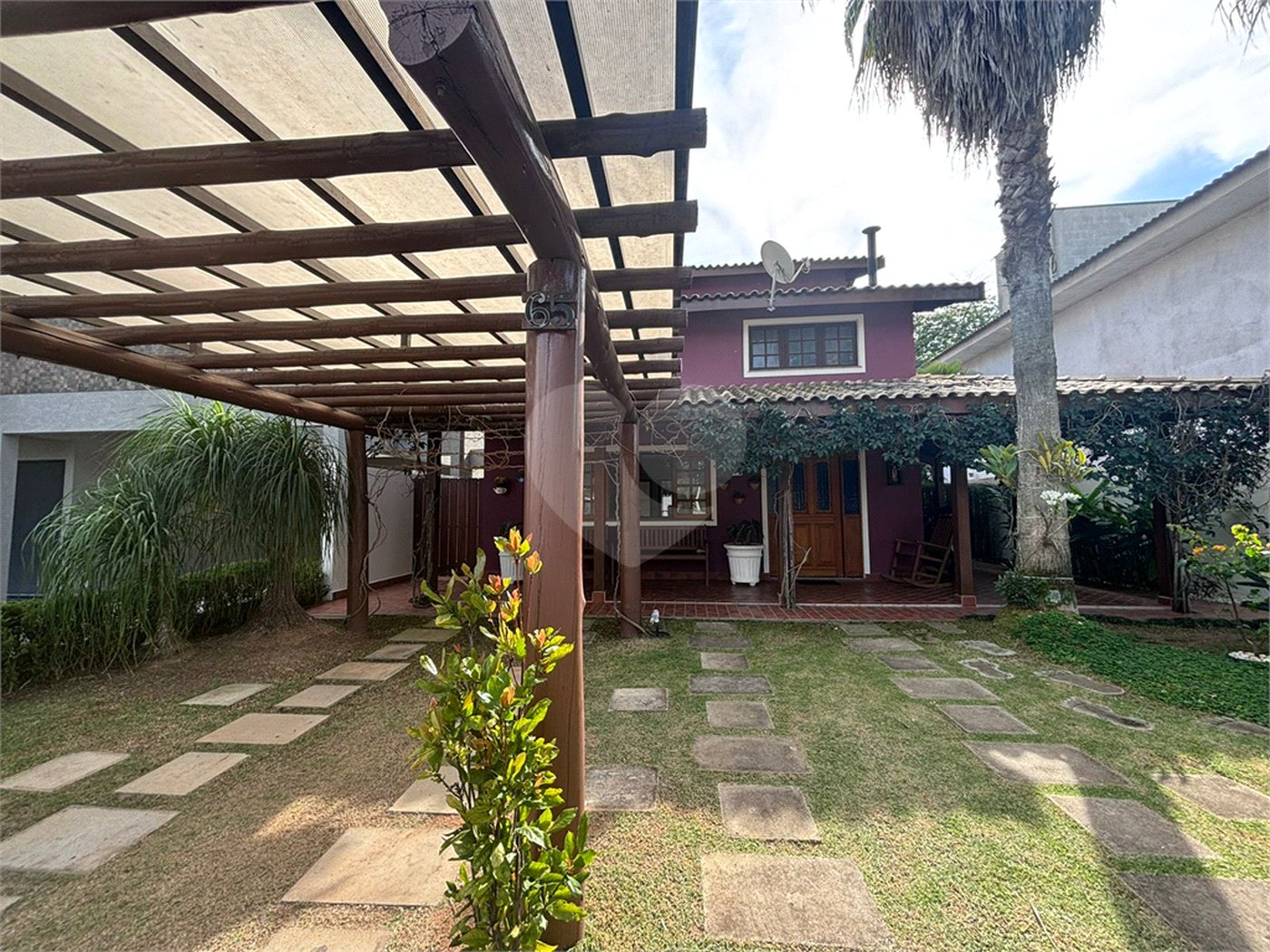 Casa à venda com 3 suítes no condomínio Atibaia Park I, Atibaia - SP