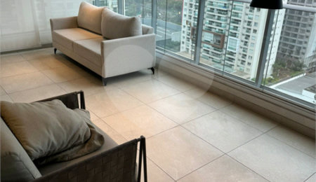 Apartamento para alugar com 3 suítes em Vila Gertrudes, São Paulo, SP