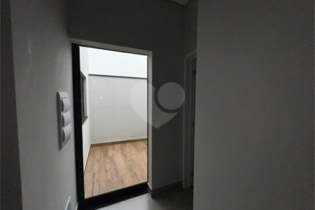 Casa à venda com 3 quartos, sendo 1 suíte, no condomínio Horto Florestal Villagio, Sorocaba - SP