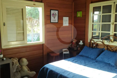 Casa à venda com 7 quartos, sendo 3 suítes, em Fazenda Marajoara, Campo Limpo Paulista, SP