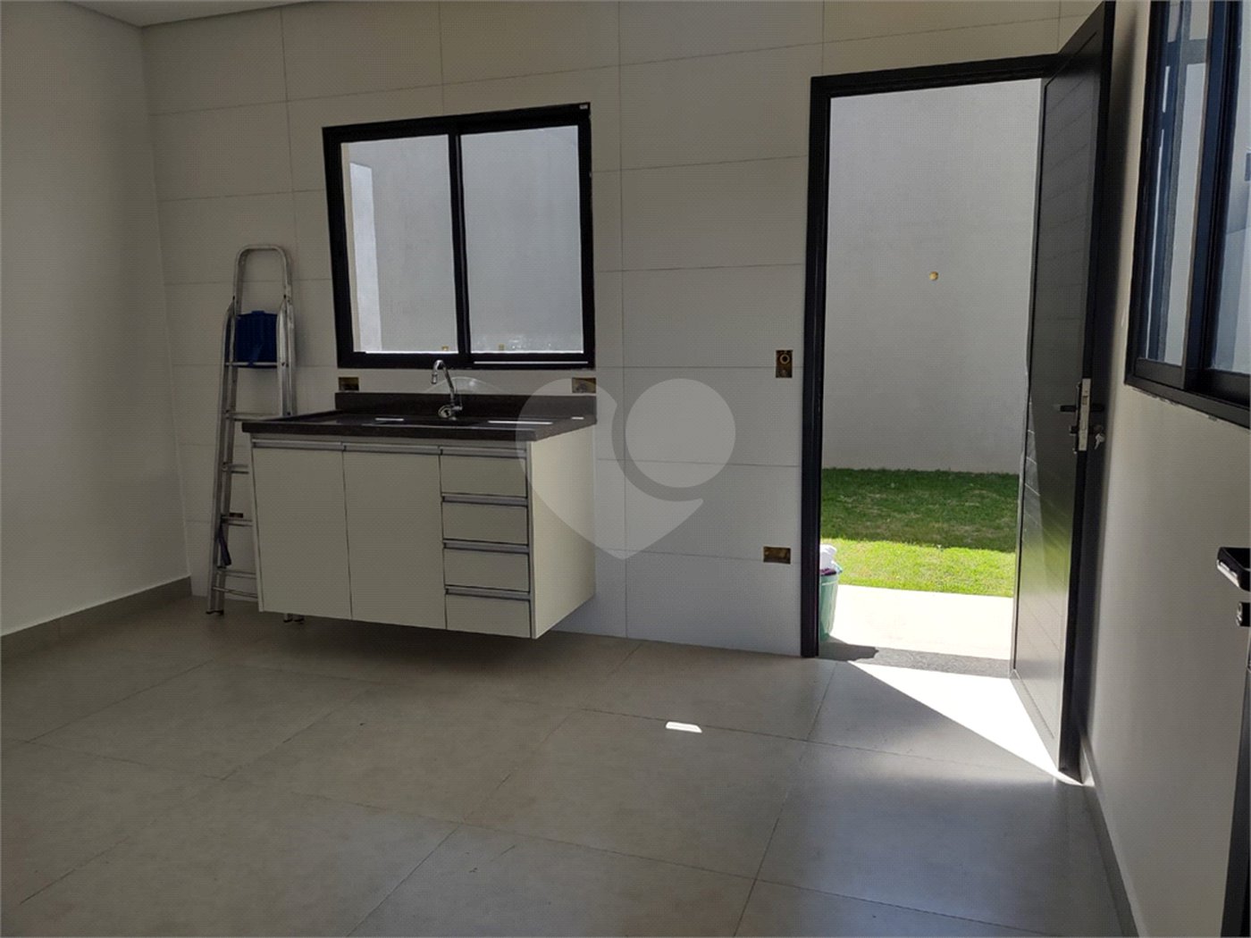 Casa à venda com 2 suítes em Jardim Santo Antônio, Atibaia, SP