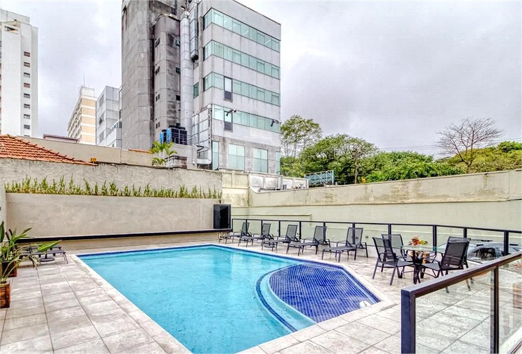 Apartamento mobiliado em Moema, - 1 quarto, sala e cozinha - 1 vaga