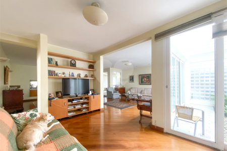 Casa de Vila à venda com 5 quartos, sendo 4 suítes, em Chácara Santo Antônio, São Paulo, SP