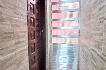 Casa à venda com 3 quartos, sendo 1 suíte, em Vila Rica, São Paulo, SP