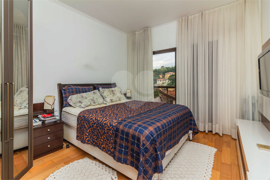 Casa à venda com 3 quartos, sendo 1 suíte, em Horto Florestal, São Paulo, SP