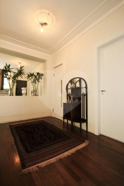 Casa à venda com 3 quartos, sendo 2 suítes,  em Vila Tramontano, São Paulo, SP
