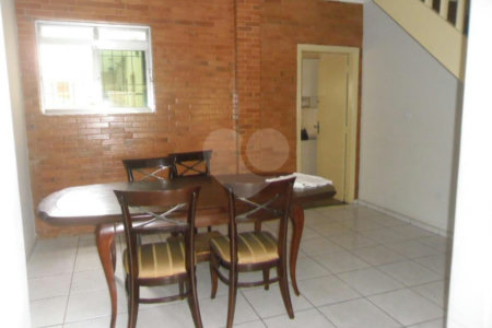 Sobrado à venda com 3 quartos, sendo 1 suíte, em Vila Pompéia, São Paulo, SP