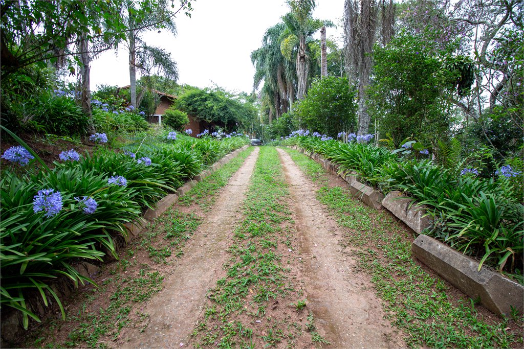 Sítio à venda com 3 quartos, sendo 1 suíte, no Centro (são João Novo), São Roque, SP