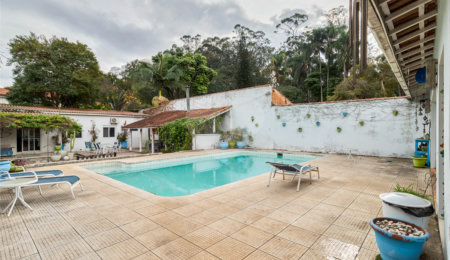 Casa à venda com 3 quartos, sendo 2 suítes,  em Alto da Boa Vista, São Paulo, SP