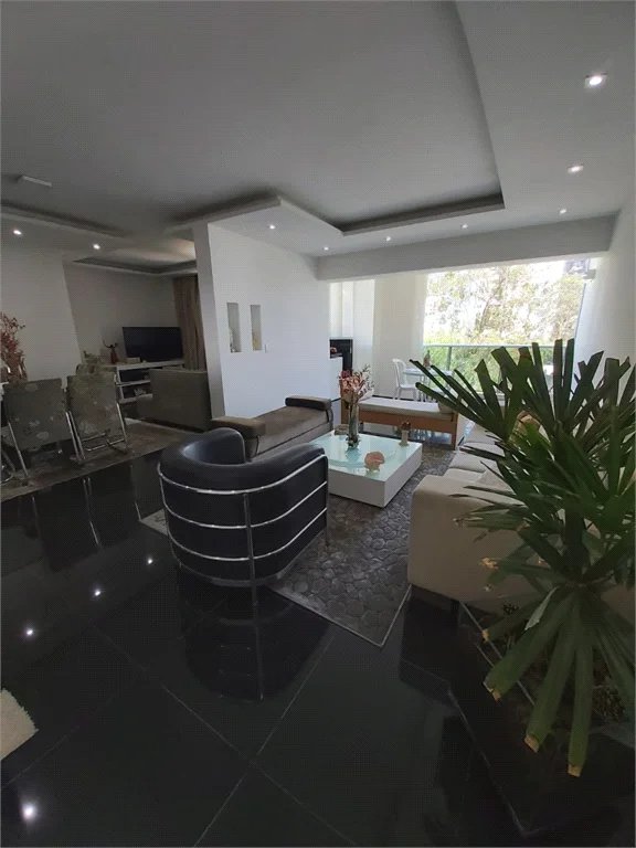Apartamento à venda com 3 quartos, sendo 2 suítes, em Vila Andrade, São Paulo, SP