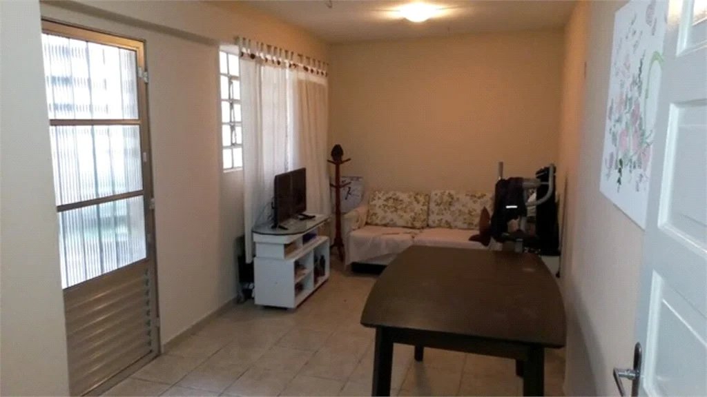 Sobrado à venda com 3 quartos em Jardim Trussardi, São Paulo, SP