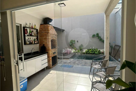 Sobrado à venda com 3 quartos, sendo 1 suíte,  em Villa Di Cesar, Mogi das Cruzes, SP