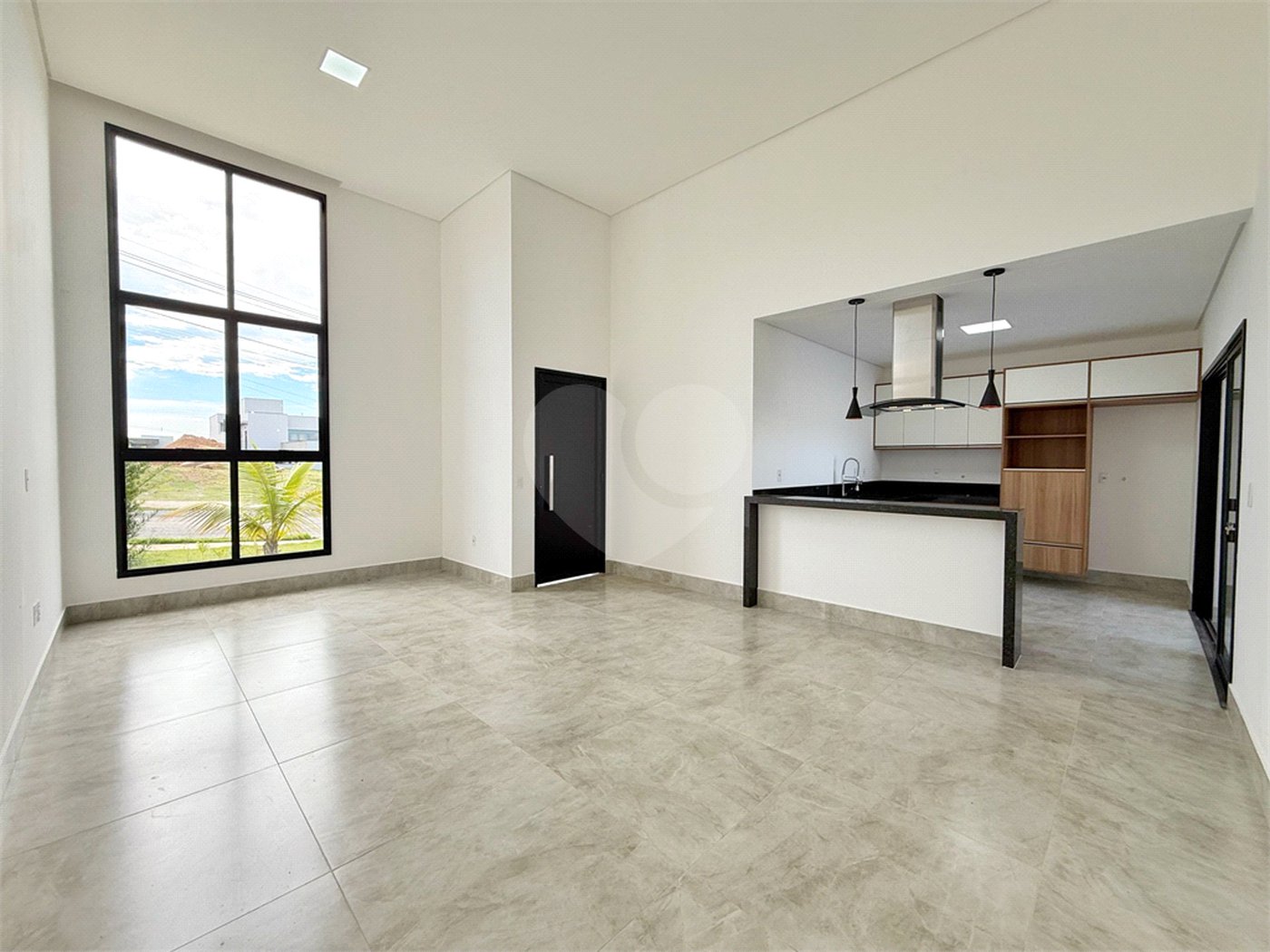 Casa à venda com 3 quartos, sendo 1 suíte,  no condomínio Jardim Piemonte, Indaiatuba - SP