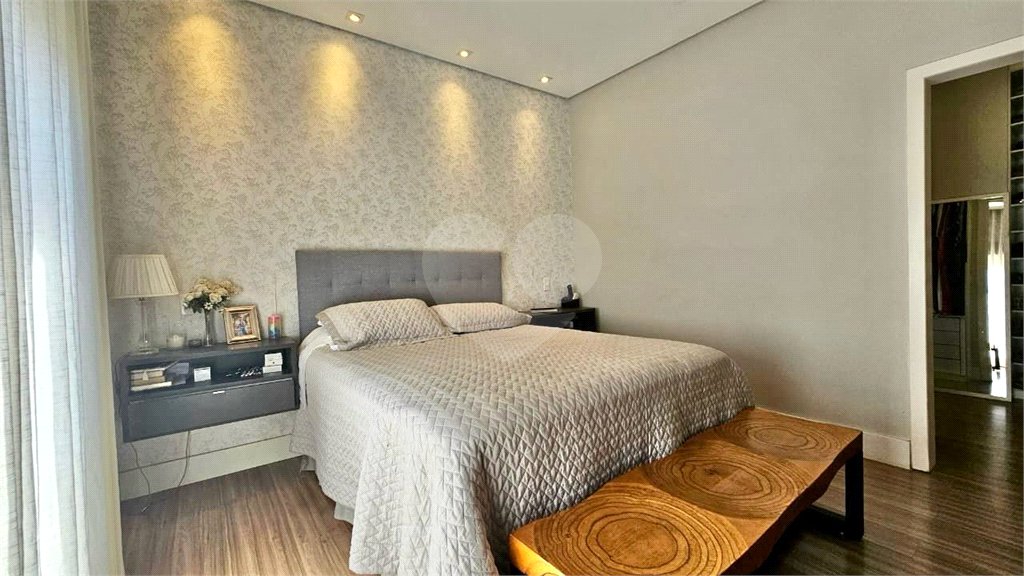 Casa à venda com 3 suítes em Vila Popular, Itapetininga, SP