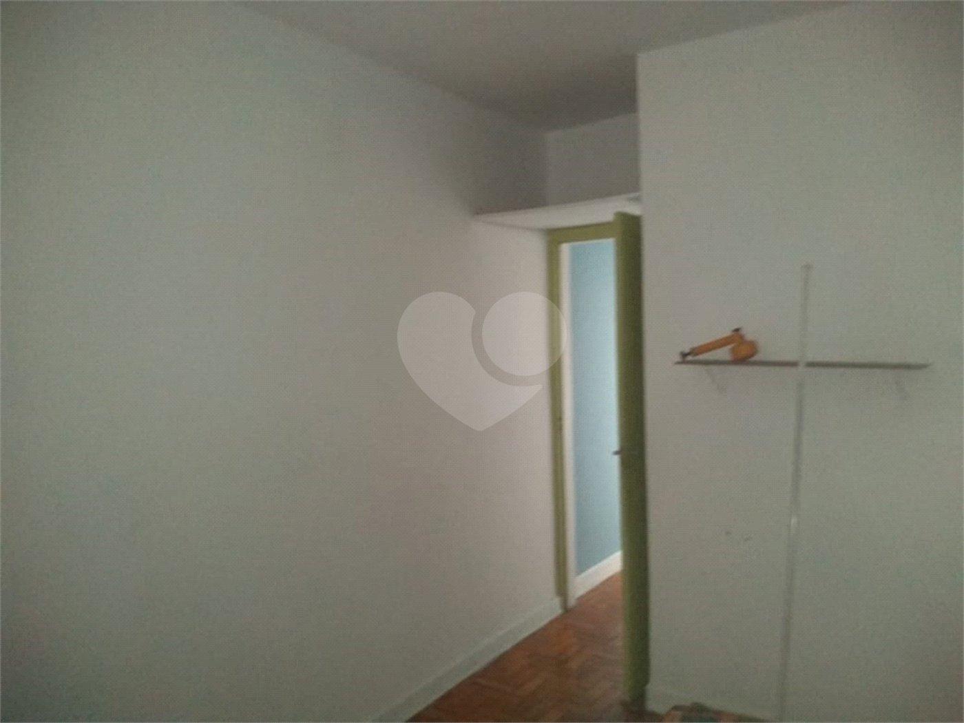 Sobrado à venda com 3 quartos em Vila Nivi, São Paulo, SP