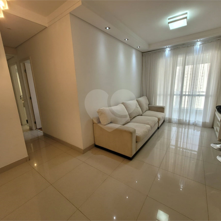 Apartamento para alugar com 2 quartos, sendo 1 suíte, em Vila Anastácio, São Paulo, SP