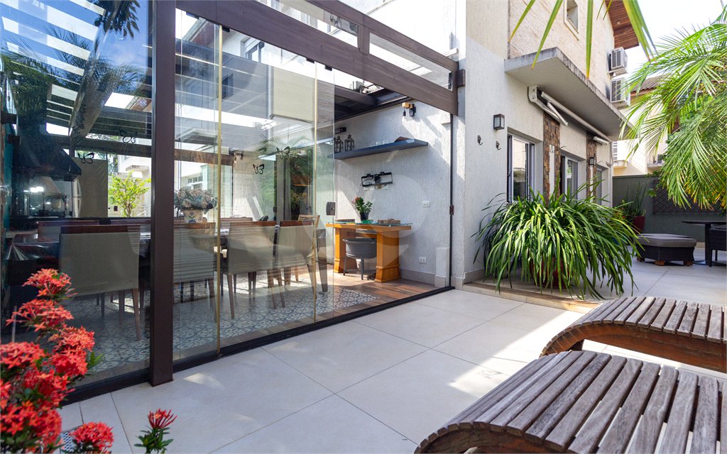 Casa à venda com 4 suítes no condomínio Sunset Brooklin, São Paulo - SP