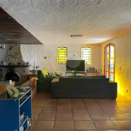 Casa à venda com 4 suítes em Retiro das Fontes, Atibaia, SP
