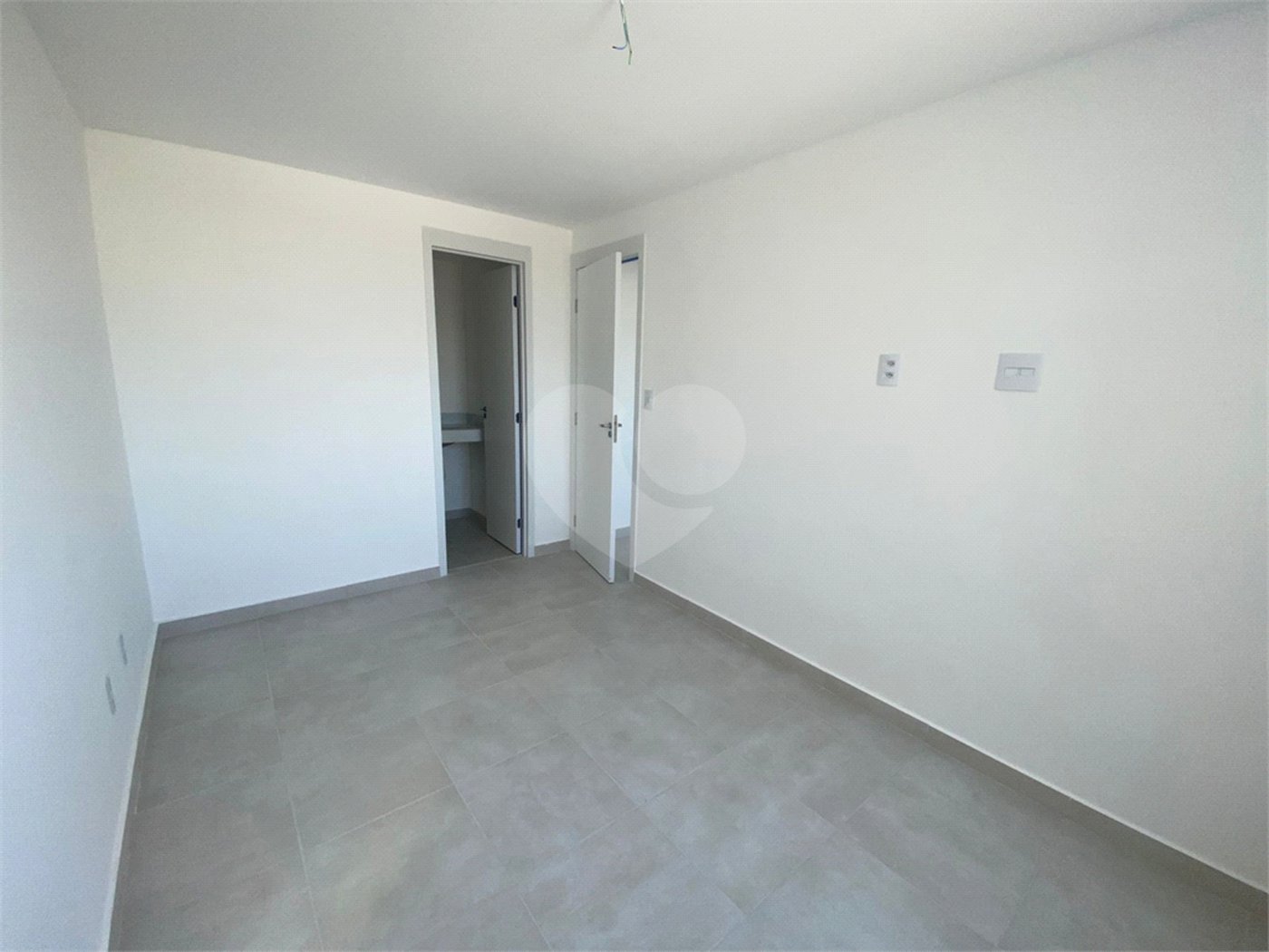 Apartamento à venda com 2 quartos, sendo 1 suíte, em Campo Grande, Rio de Janeiro, RJ