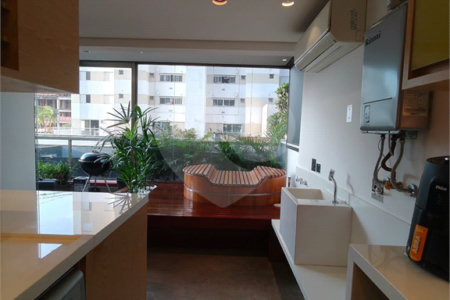 Apartamento para alugar com 1 quarto em Santo Amaro, São Paulo, SP