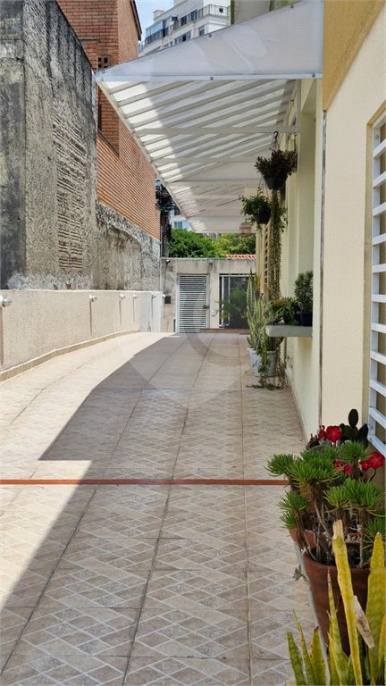 Casa à venda com 2 quartos, sendo 1 suíte, no condomínio A.m.costa, São Paulo - SP