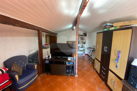 Casa à venda com 3 quartos, sendo 1 suíte,  em Parque Santa Rosa, Suzano, SP