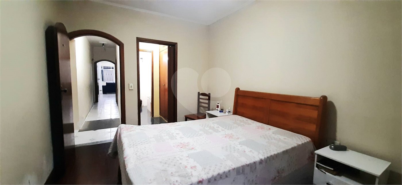 Casa à venda com 3 quartos, sendo 1 suíte, em Vila Nivi, São Paulo, SP