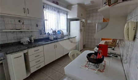 Apartamento à venda com 3 quartos, sendo 1 suíte,  em Vila Monumento, São Paulo, SP
