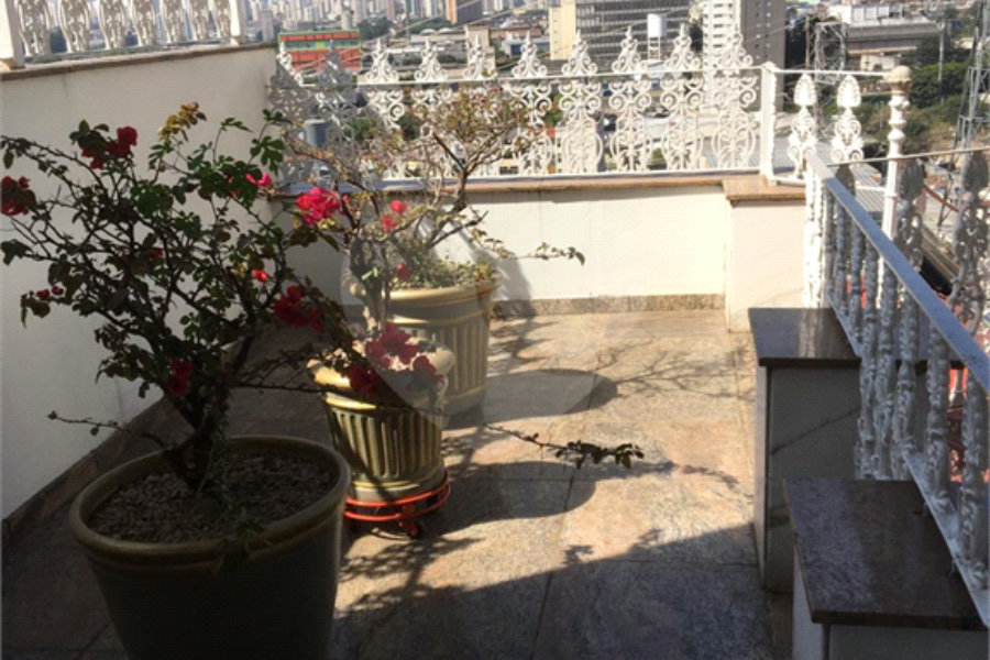 Sobrado à venda ou para alugar com 5 quartos, sendo 1 suíte, em Freguesia do Ó, São Paulo, SP