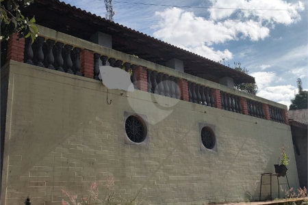 Chácara à venda com 3 quartos, sendo 1 suíte, em Chácaras Fernão Dias, Atibaia, SP