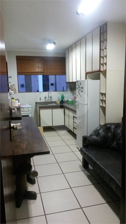 Apartamento à venda com 3 quartos, sendo 1 suíte, em Jardim Enseada, Guarujá, SP