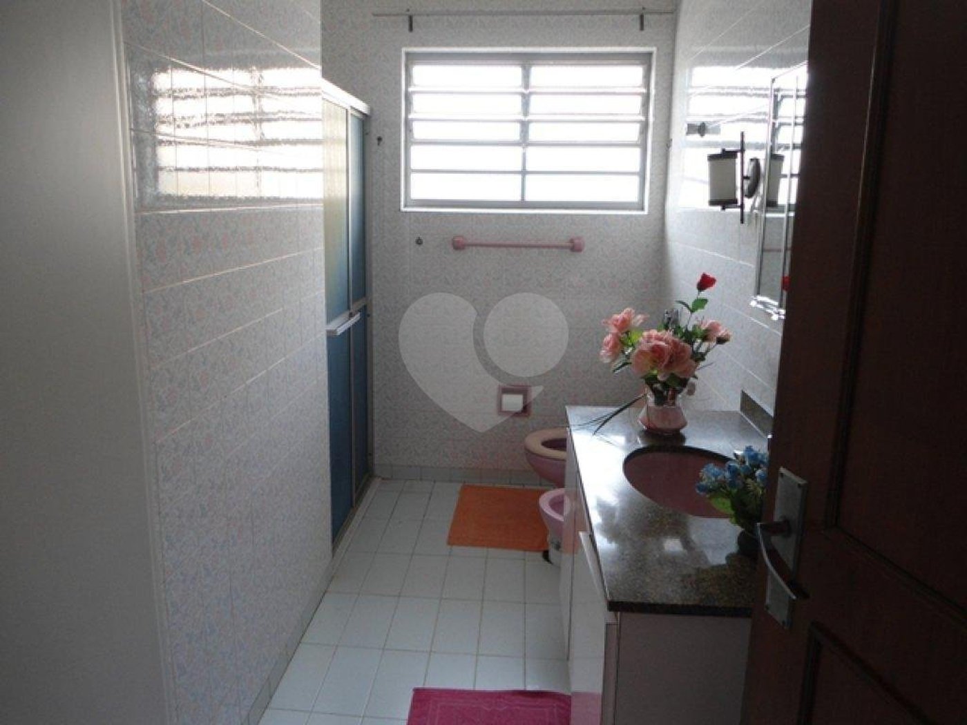 Casa à venda com 4 quartos, sendo 1 suíte, em Santana, São Paulo, SP