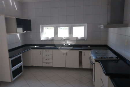 Casa à venda com 4 suítes em Vila Oliveira, Mogi das Cruzes, SP
