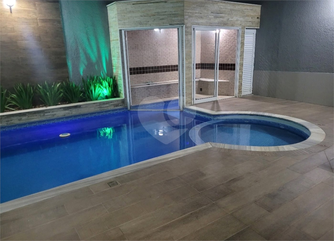 Casa à venda com 4 quartos, sendo 2 suítes,  no condomínio Golden Park Alpha, Sorocaba - SP
